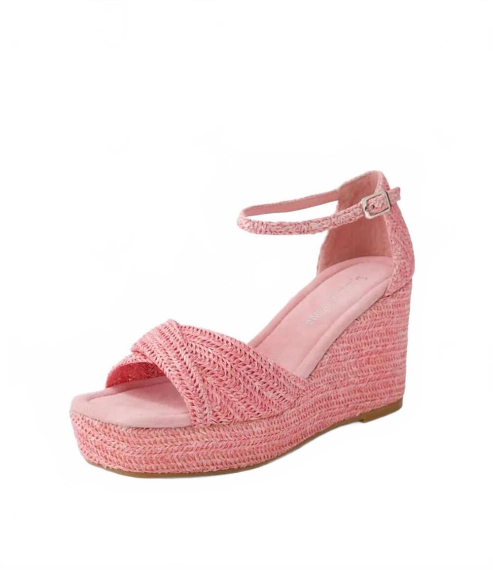 NEW DJANGO & JULIETTE women's buckled ankle strap wedge sandals in pink raffia